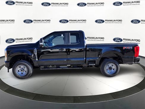 New 2026 Ford F250 XL image 2