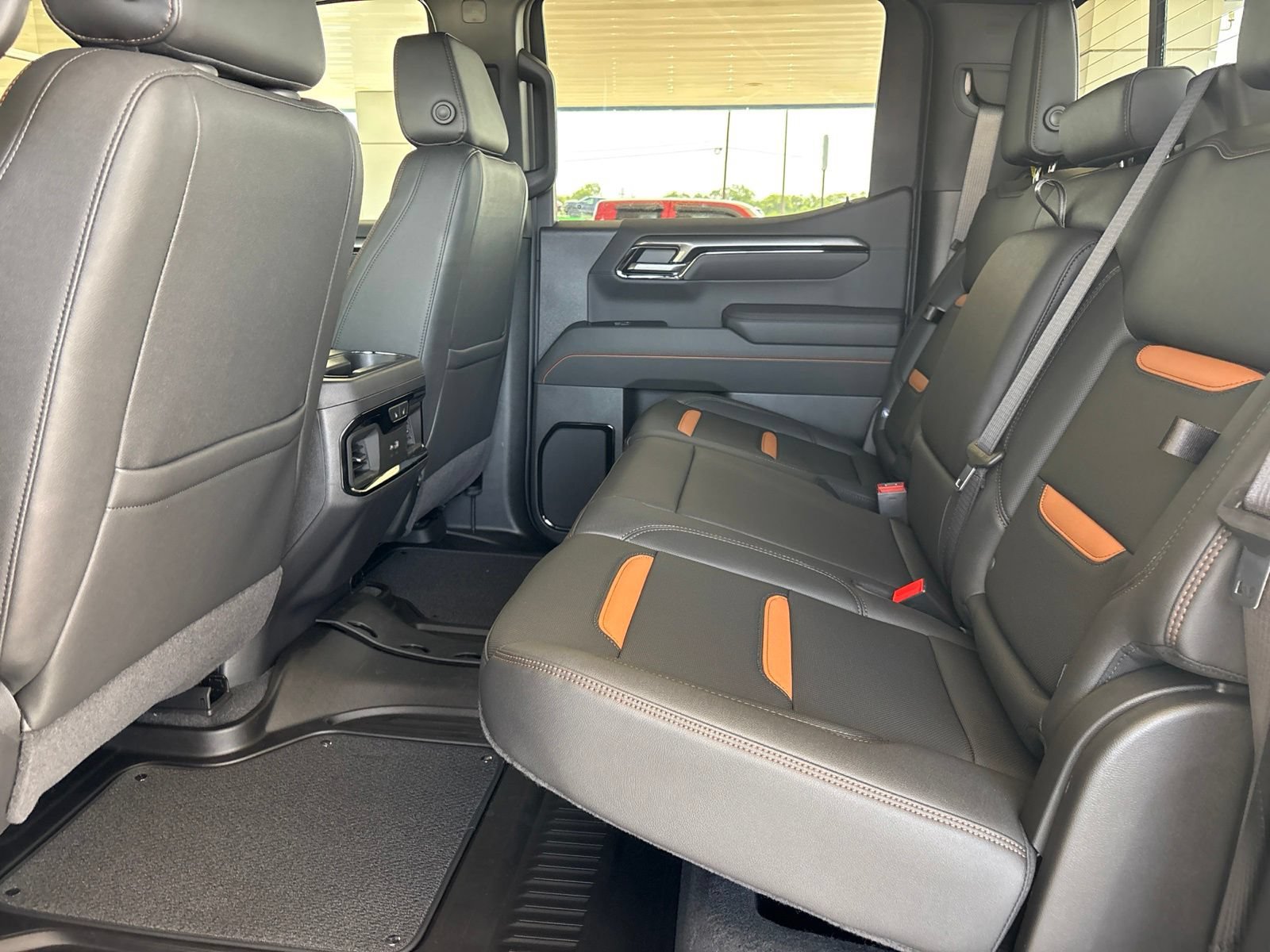 New 2026 GMC Sierra 1500 AT4 w/ AT4 Premium Package AWD/4WD image 16