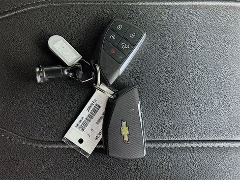 Used 2024 Chevrolet Silverado 2500 LT image 35