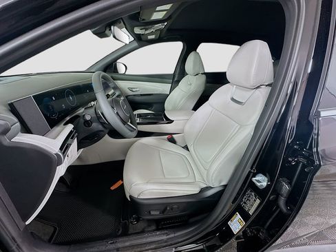 New 2026 Hyundai Tucson Limited image 16