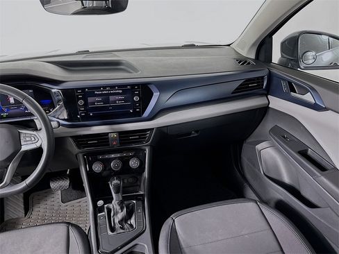 Used 2023 Volkswagen Taos SE w/ Panoramic Sunroof Package image 19