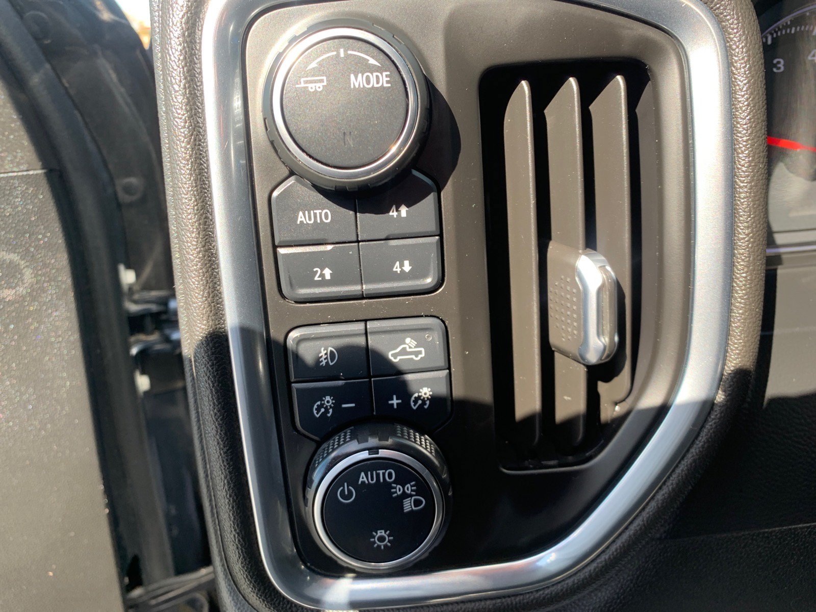 Used 2020 Chevrolet Silverado 1500 RST w/ All-Star Edition AWD/4WD image 14