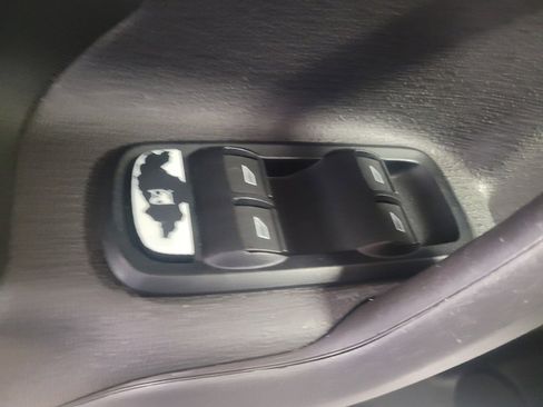 Used 2019 Ford Fiesta SE FWD image 27