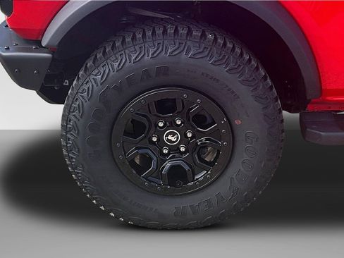 Used 2024 Ford Bronco Wildtrak AWD/4WD image 9