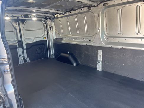 Used 2023 Ford E-Transit Low Roof image 12