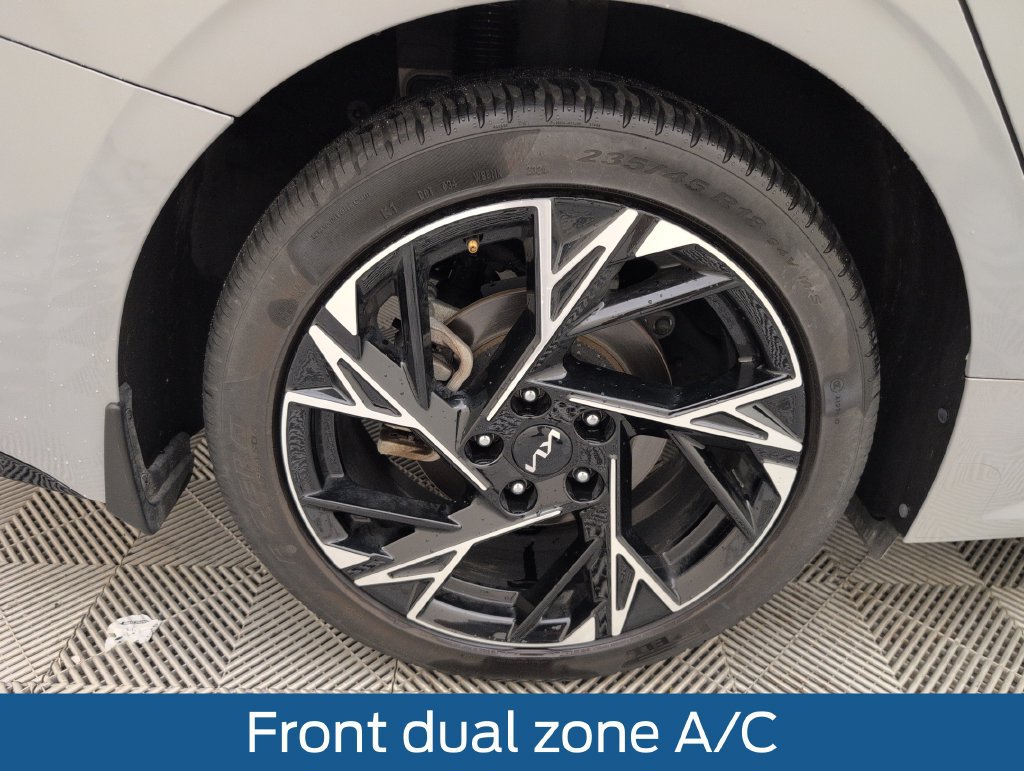 Used 2025 Kia K5 GT-Line w/ GT-Line Premium Package FWD image 19