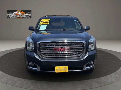Used 2019 GMC Yukon XL SLT w/ Open Road Package AWD/4WD image 2