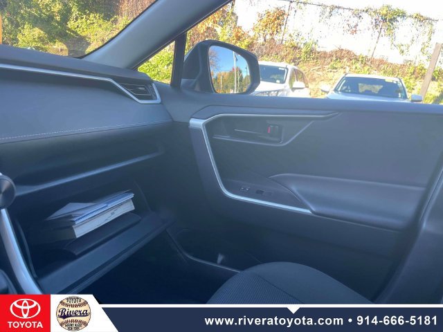 Used 2023 Toyota RAV4 LE AWD/4WD image 33