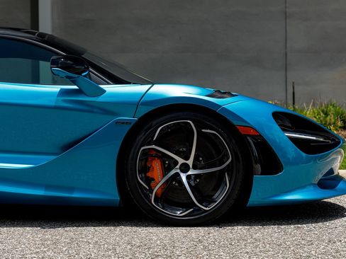 Used 2025 McLaren 750S RWD image 14