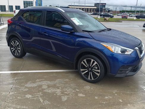 Used 2018 Nissan Kicks SV w/ Exterior Electronics Package FWD image 17
