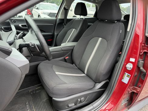Used 2024 Hyundai Sonata SEL w/ Convenience Package FWD image 12