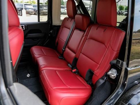 Used 2024 Jeep Wrangler Unlimited Rubicon 392 AWD/4WD image 59