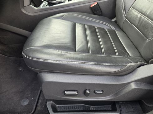 Used 2018 Ford Escape SEL image 20