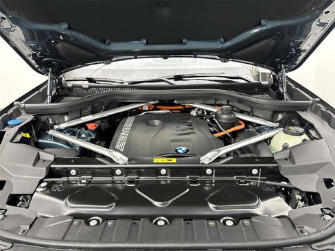 New 2026 BMW X5 xDrive50e w/ Climate Comfort Package image 20