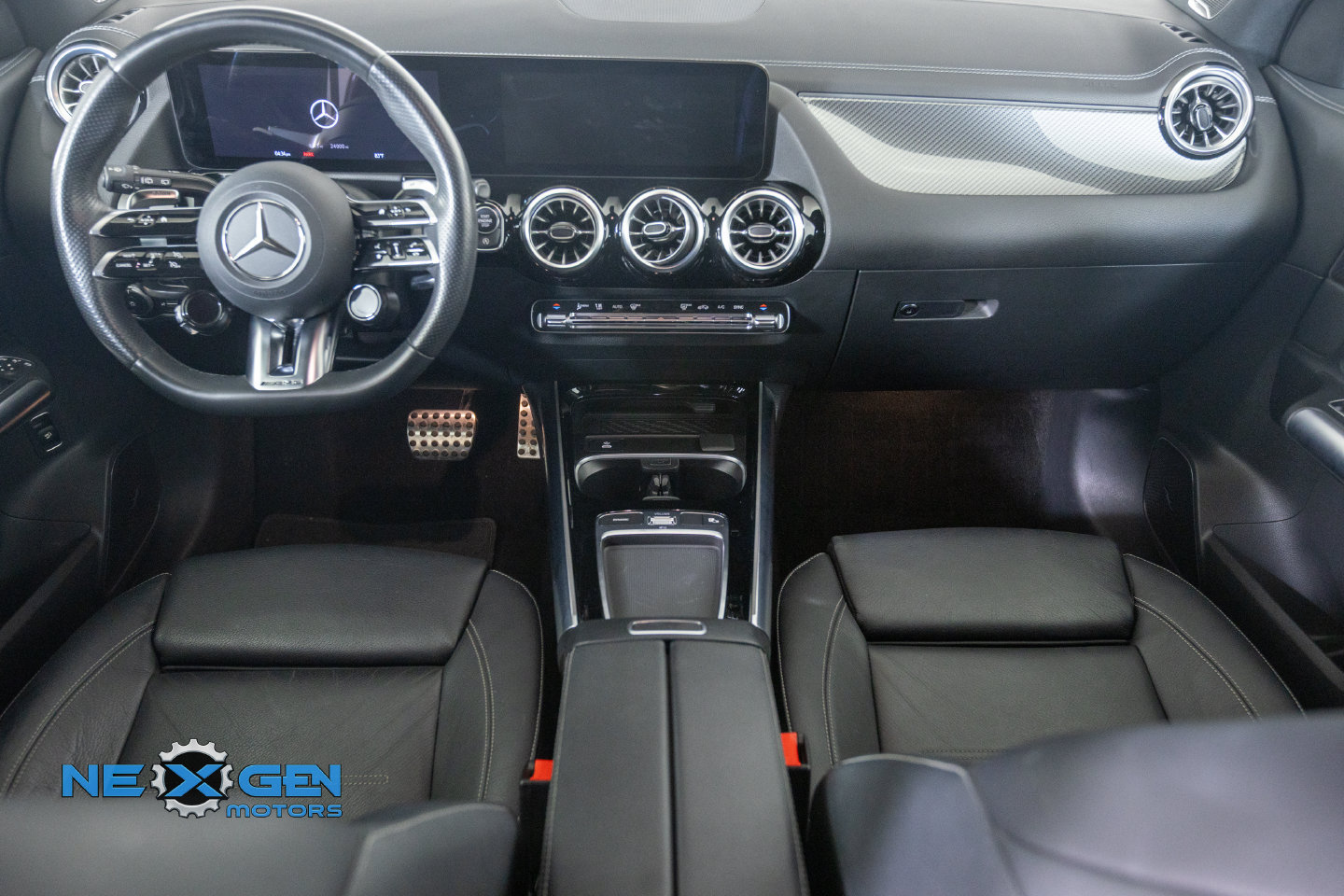 Used 2024 Mercedes-Benz GLA 35 AMG 4MATIC image 4