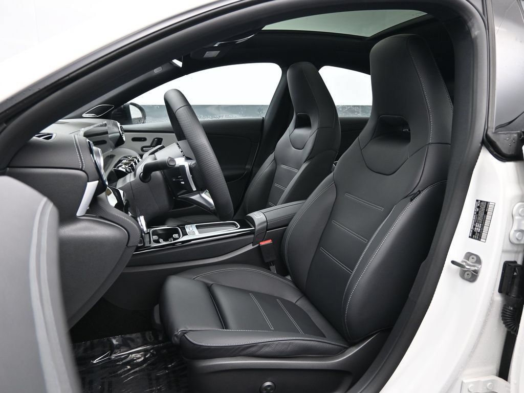 Used 2025 Mercedes-Benz CLA 250 4MATIC image 26