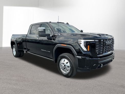 New 2026 GMC Sierra 3500 Denali Ultimate AWD/4WD image 1