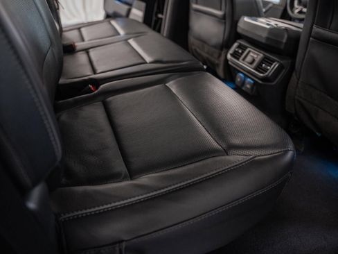 Used 2023 Ford F150 Lariat w/ Equipment Group 502A High image 40