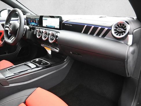 Certified 2025 Mercedes-Benz CLA 35 AMG 4MATIC image 27