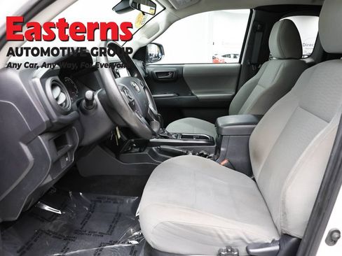 Used 2019 Toyota Tacoma SR RWD image 13