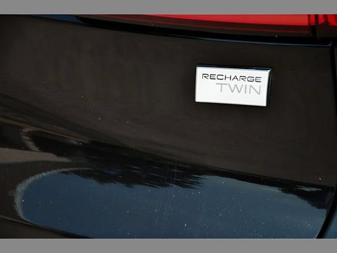 Certified 2023 Volvo C40 P8 Recharge Plus w/ Climate Package AWD/4WD image 28