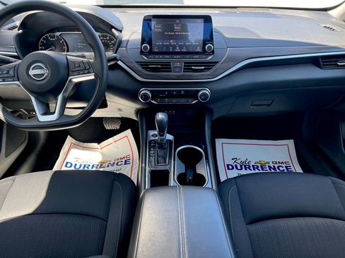 Used 2024 Nissan Altima 2.5 SV image 13