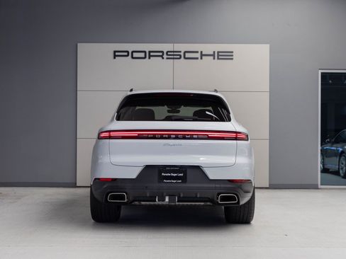 Certified 2026 Porsche Cayenne image 6