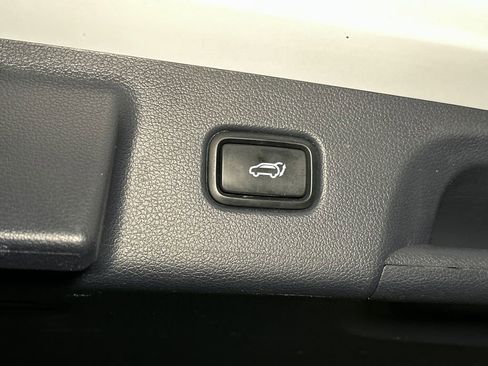 Used 2021 Hyundai Palisade SEL w/ Premium Package image 7