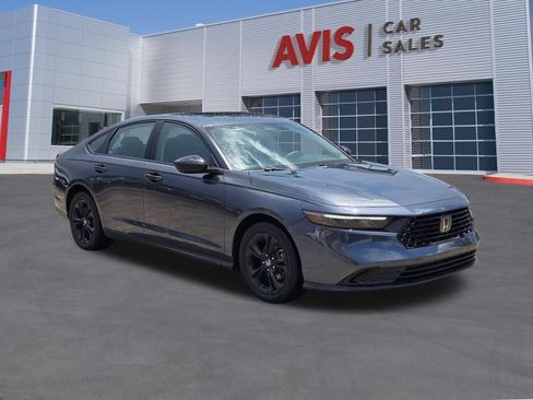 Used 2025 Honda Accord SE image 3