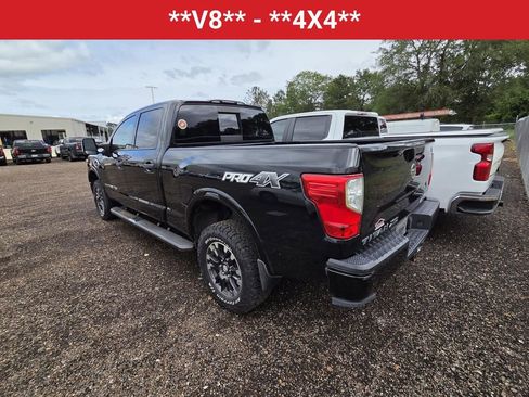 Used 2019 Nissan Titan PRO-4X AWD/4WD image 6