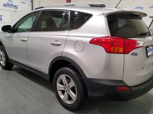 Used 2015 Toyota RAV4 XLE AWD/4WD image 4