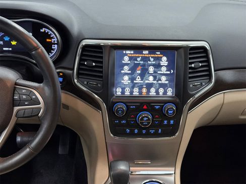 Used 2018 Jeep Grand Cherokee Limited w/ Trailer Tow Group IV image 20