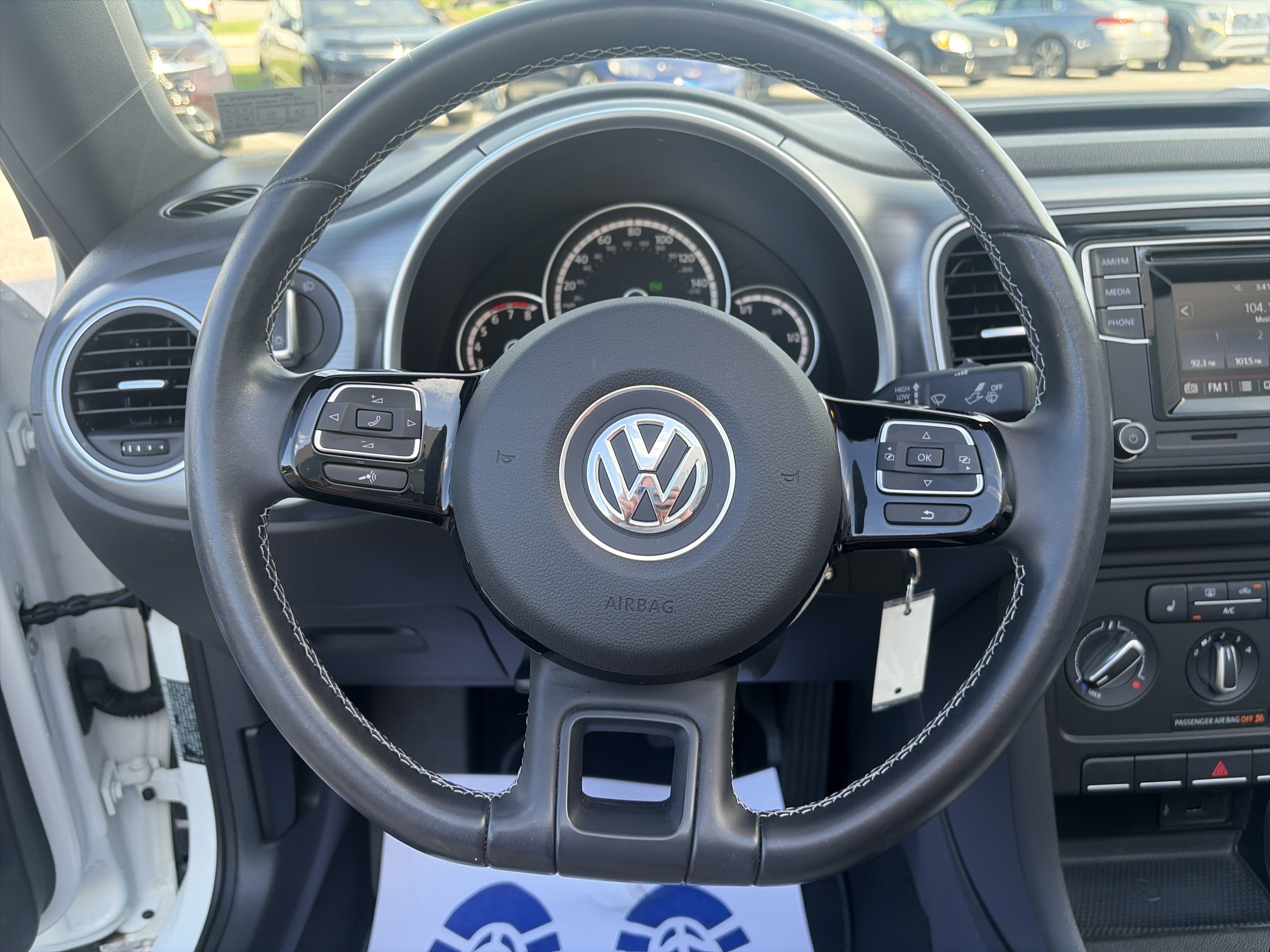 Used 2016 Volkswagen Beetle 1.8T Denim FWD image 27