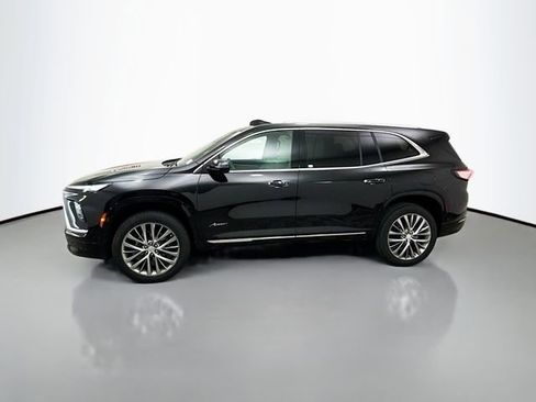 Used 2025 Buick Enclave Avenir w/ Super Cruise Package image 4