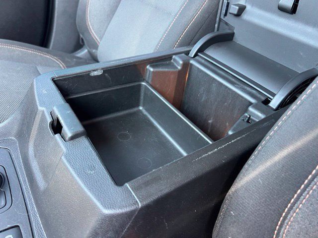 Used 2019 Chevrolet Traverse LT FWD image 16