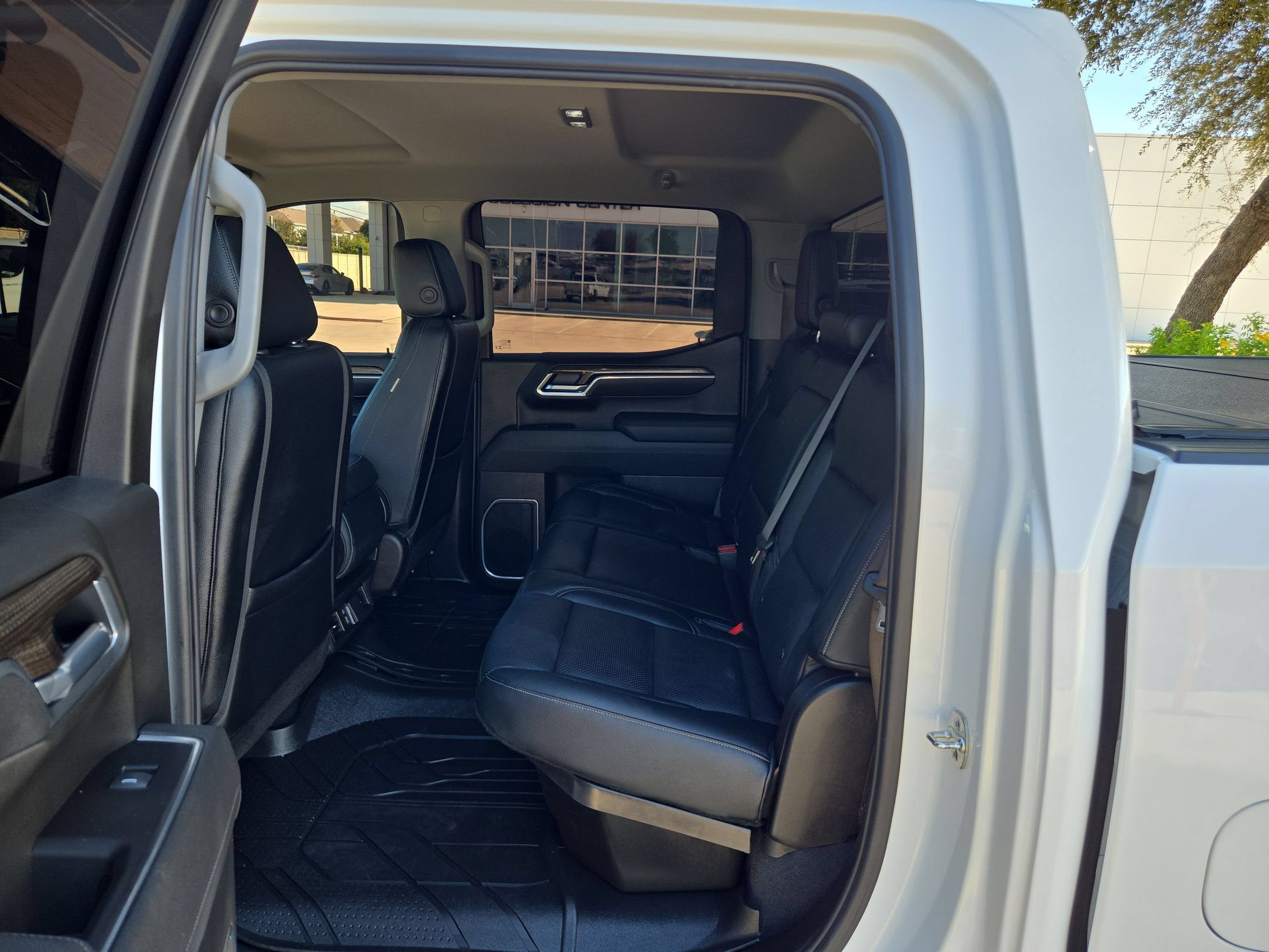 Certified 2026 Chevrolet Silverado 1500 LT RWD image 13