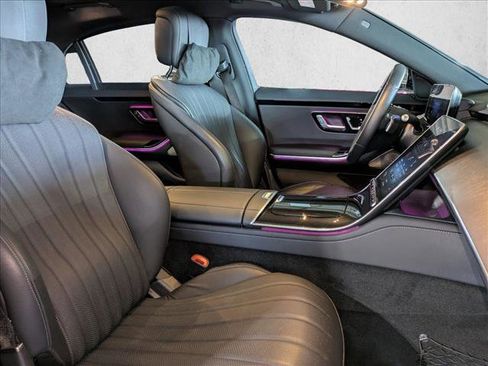 Used 2022 Mercedes-Benz S 500 S 500 image 21