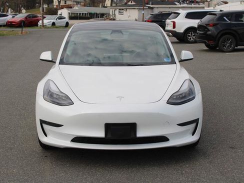 Used 2023 Tesla Model 3 Standard Range RWD image 2