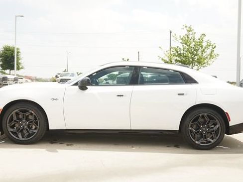 New 2026 Dodge Charger R/T AWD/4WD image 6