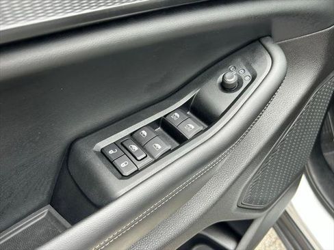 Certified 2024 Jeep Grand Cherokee Altitude image 45