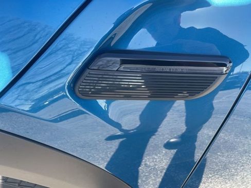 Certified 2024 MINI Cooper 2-Door Hardtop image 32