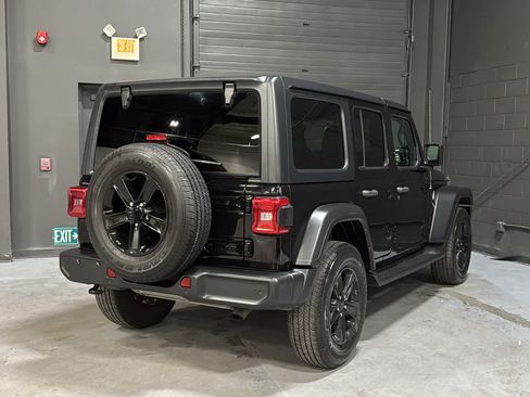 Used 2022 Jeep Wrangler Unlimited Sport AWD/4WD image 4