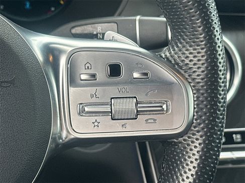 Used 2022 Mercedes-Benz GLC 300 image 28