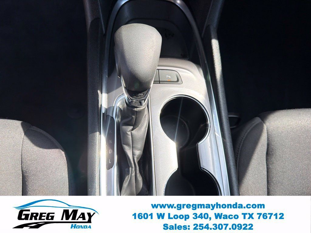 Used 2024 Chevrolet Malibu LT FWD image 21