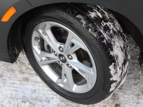 Used 2023 Hyundai Kona SEL w/ Cargo Package image 18