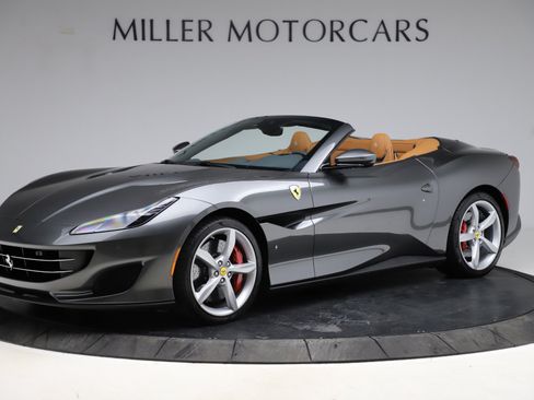 Certified 2020 Ferrari Portofino RWD image 3
