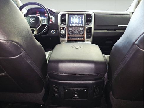 Used 2016 RAM 1500 Laramie w/ Convenience Group AWD/4WD image 44