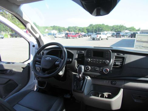 New 2025 Ford Transit 250 Low Roof image 14