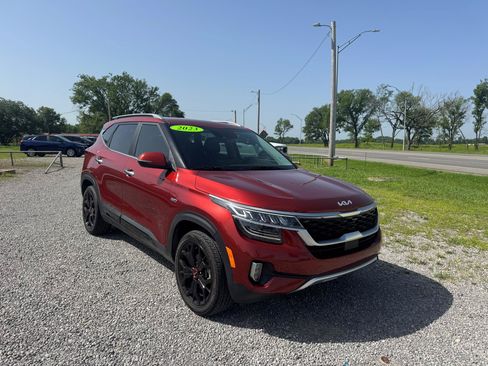 Used 2023 Kia Seltos SX AWD/4WD image 1