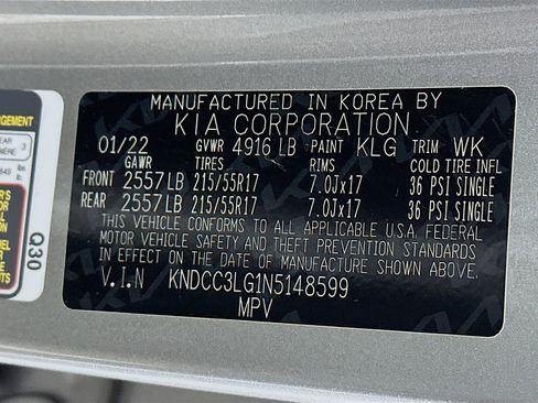 Used 2022 Kia Niro EX image 12